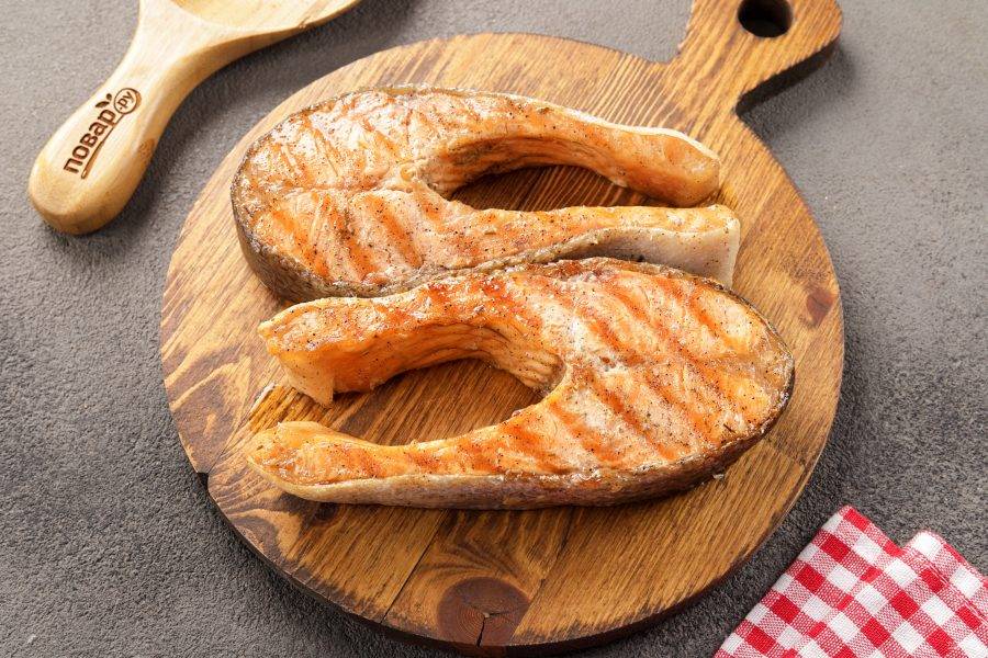 Жареные стейки форели: рецепт, как правильно пожарить, чтобы покорить вкусом Жареные стейки форели: рецепт, как правильно пожарить, чтобы покорить вкусом